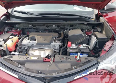 2018 Toyota Rav4 Le z USA, uszkodzony, nr VIN JTMBFREV7JD253214